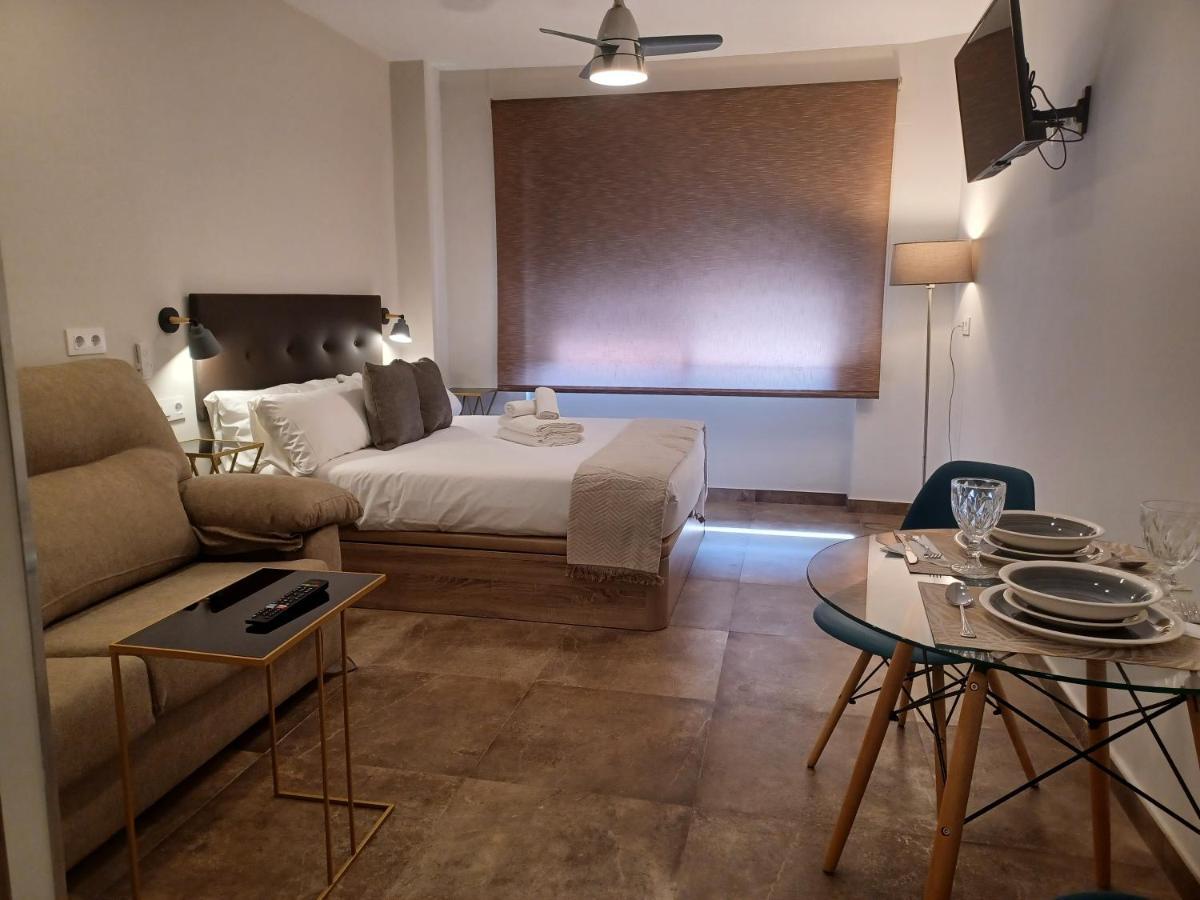 Apartamento Acogedor Junto A Calle Betis, Triana-Los Remedios Sevilha Exterior foto