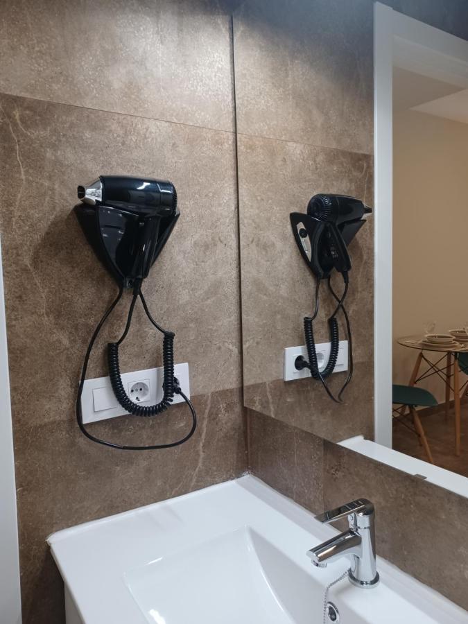 Apartamento Acogedor Junto A Calle Betis, Triana-Los Remedios Sevilha Exterior foto