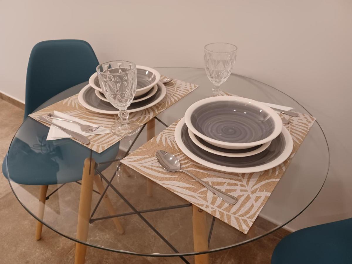 Apartamento Acogedor Junto A Calle Betis, Triana-Los Remedios Sevilha Exterior foto
