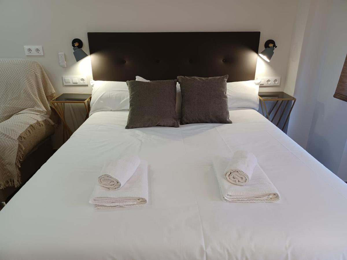 Apartamento Acogedor Junto A Calle Betis, Triana-Los Remedios Sevilha Exterior foto