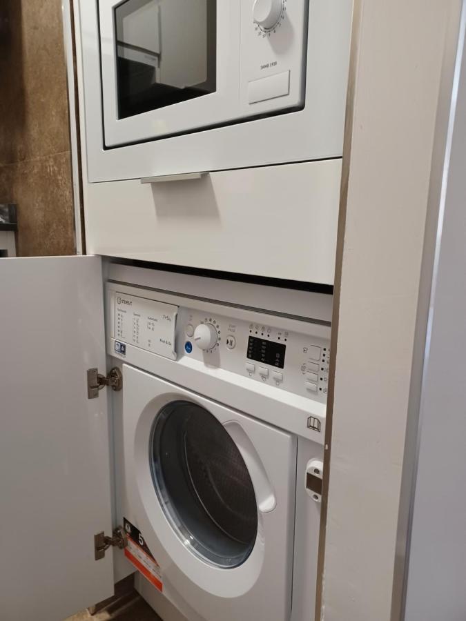 Apartamento Acogedor Junto A Calle Betis, Triana-Los Remedios Sevilha Exterior foto